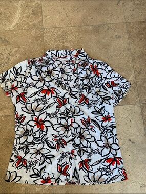 Calvin Klein White Floral Button-Up Short Sleeve Blouse with Red & Black Accents